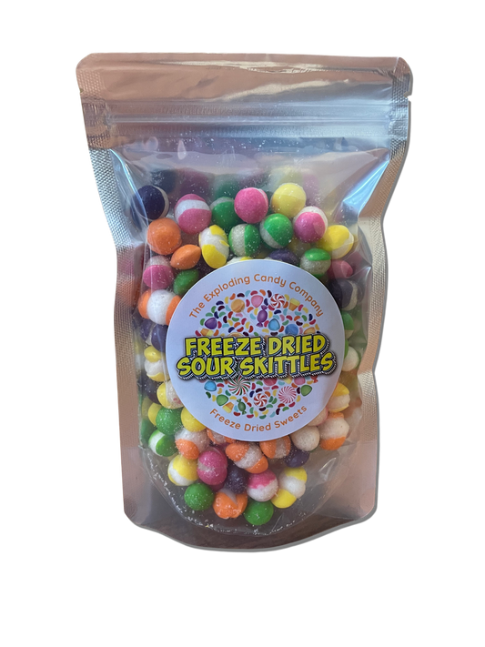 Freeze-Dried SOUR Skittles : The Rainbow Crunch Explosion